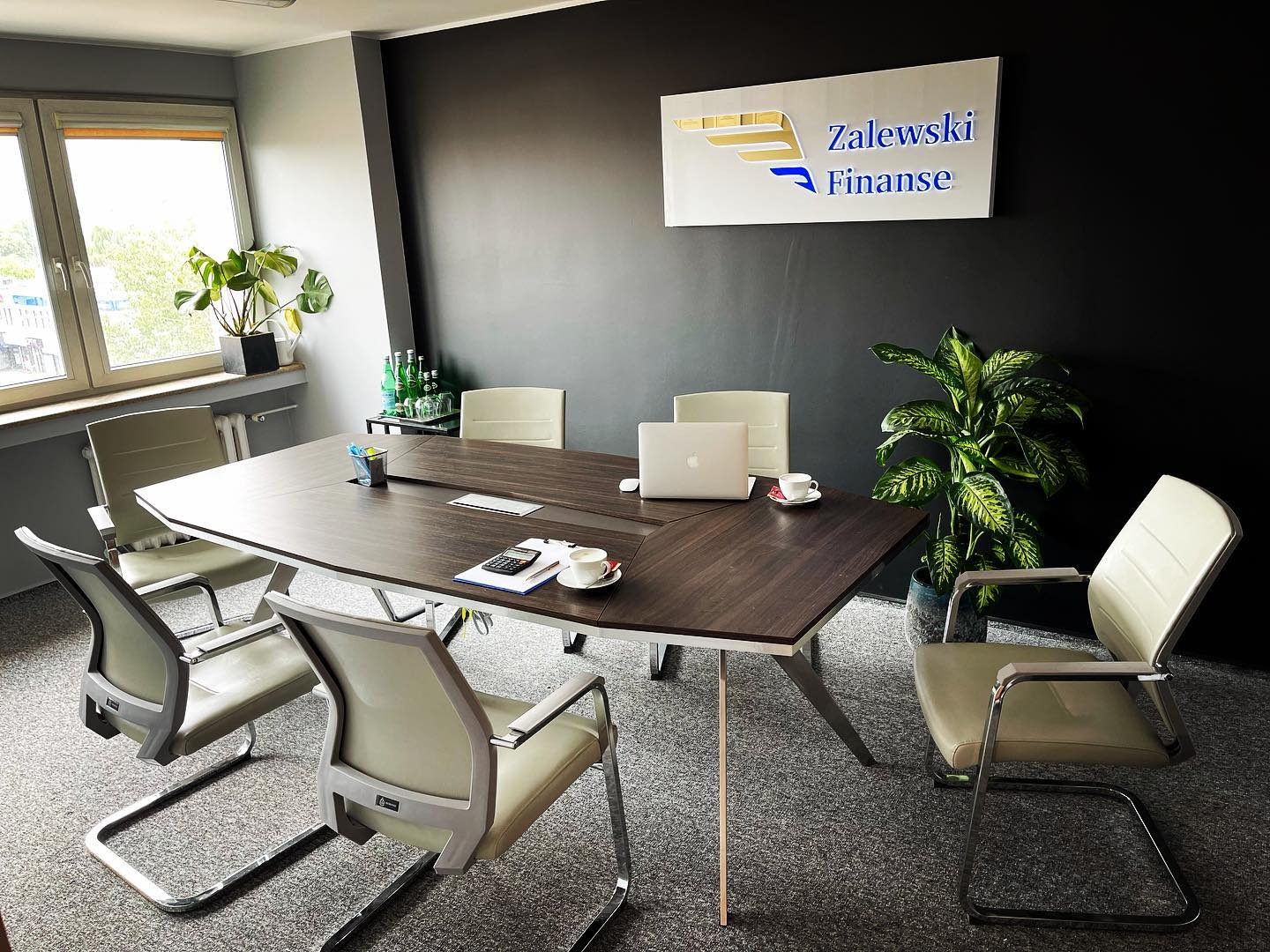 Sala konferencyjna. Tutaj przeprowadzamy spotkania z klientami