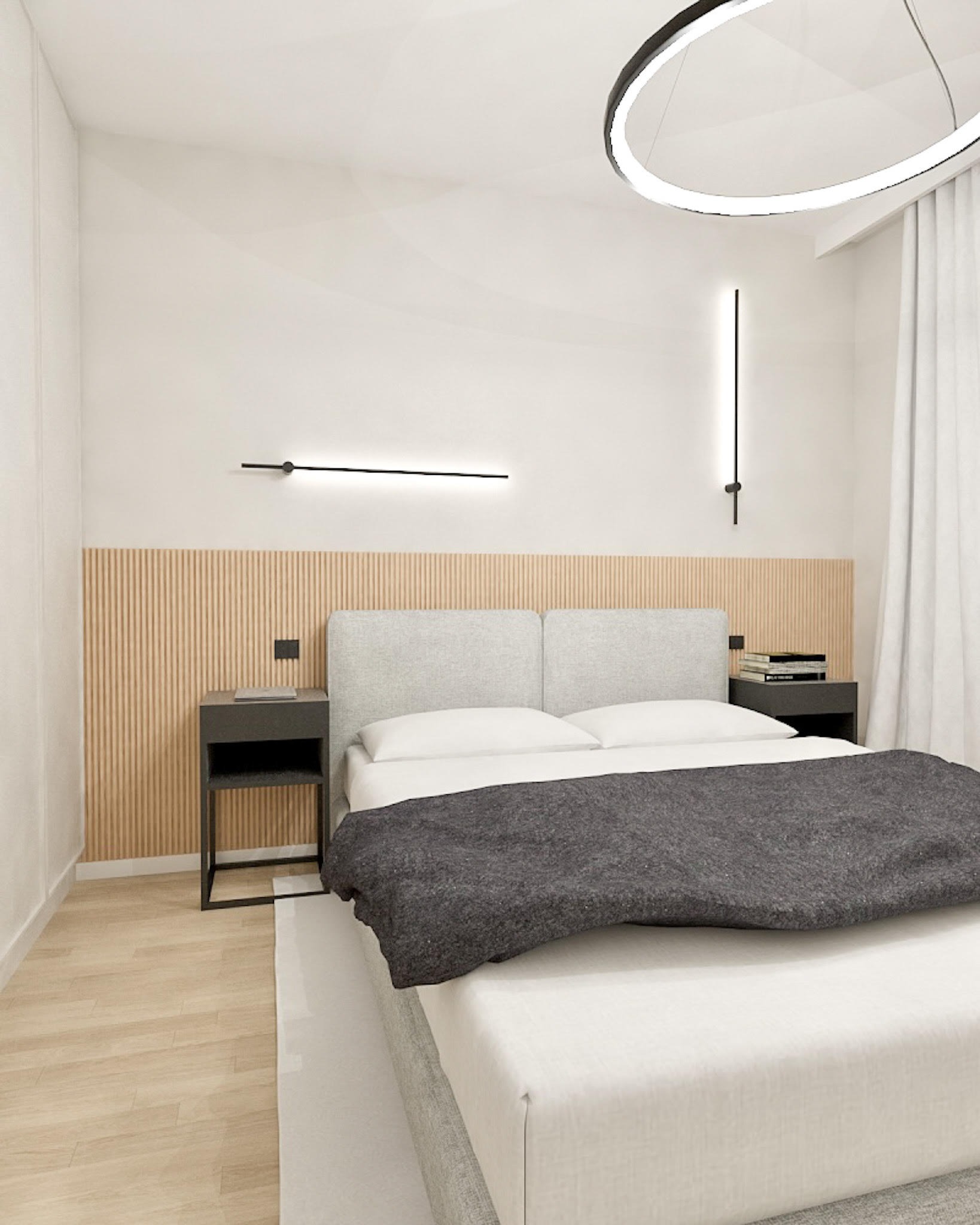 Sypialnia w minimalistycznym stylu z drewnianym panelem za łóżkiem, okrągłą lampą sufitową i nocnymi szafkami z książkami.