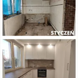Porównanie stanu kuchni przed i po remoncie: w styczniu surowe ściany i podłoga, w marcu nowoczesna zabudowa z białymi szafkami, drewnianym blatem i panelami podłogowymi.