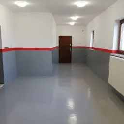 Posadzka epoksydowa w garażu.