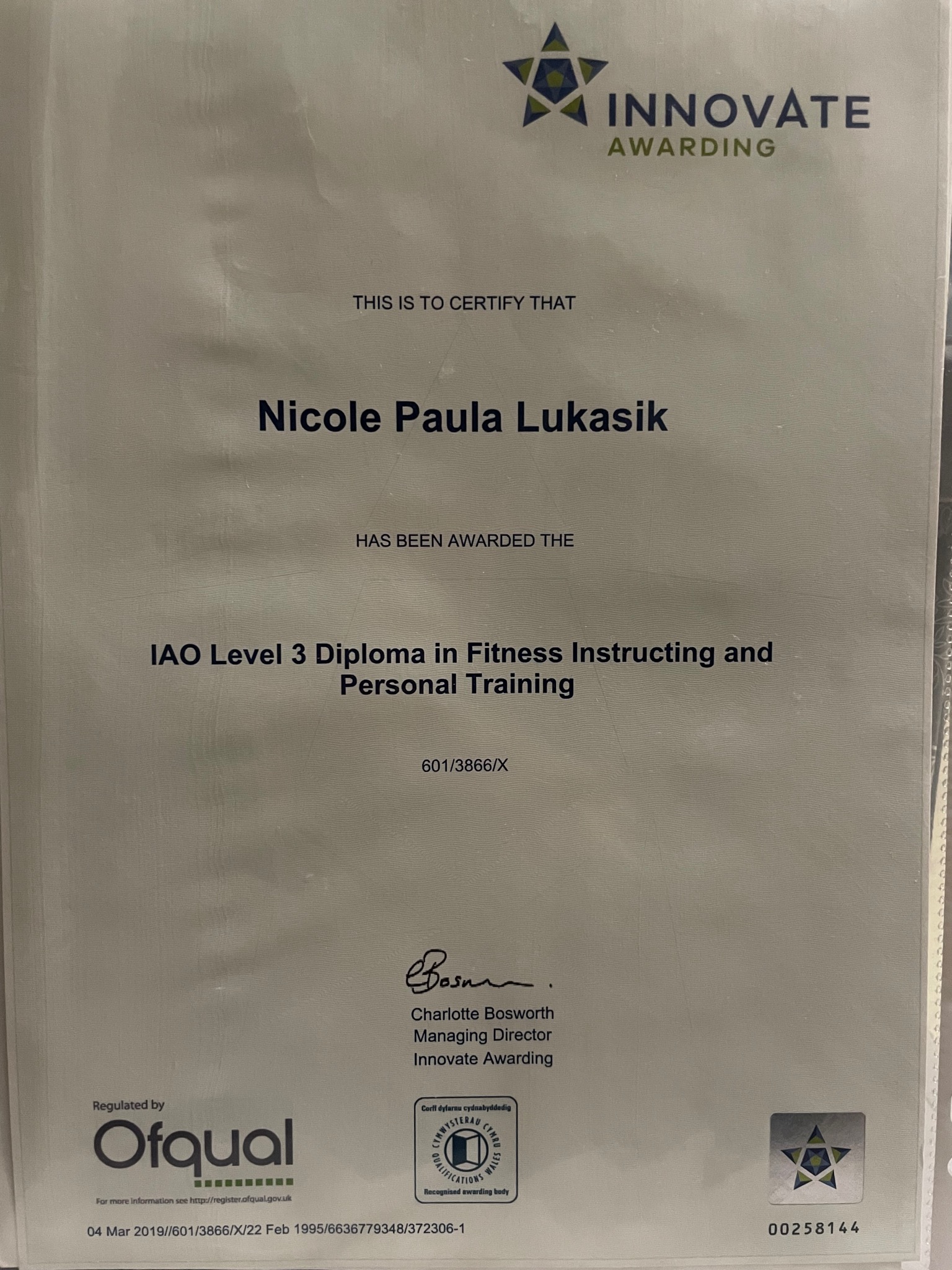 Certyfikat ukończenia kursu IAO Level 3 Diploma in Fitness Instructing and Personal Training dla Nicole Paula Lukasik, wydany przez Innovate Awarding.