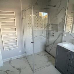 Kabiny prysznicowe wraz z montażem