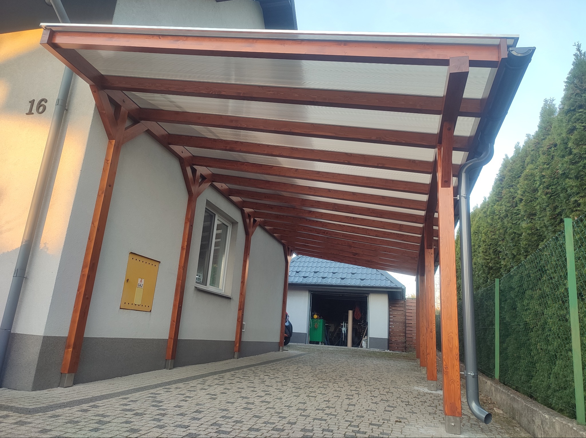 Zadaszenie poliwęglan