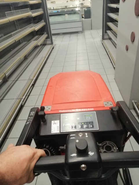 Czyścimy posadzki każdego rodzaju