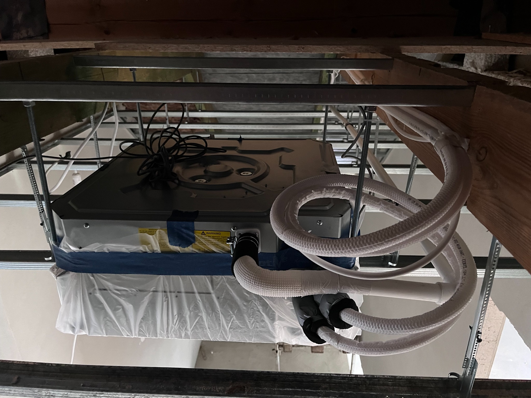 Montaż klimatyzatora kasetonowego