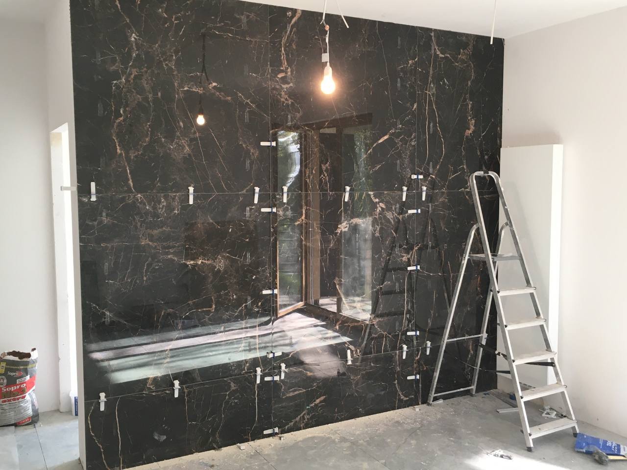 Kompleksowe wykończenie nowego mieszkania, płytki 120x120 i 120x60, na Wilanowie.