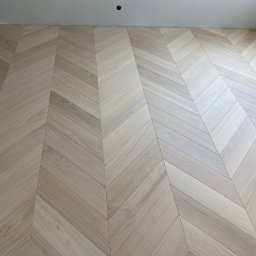 Darwood - Parkiety i Podłogi - Malowanie ścian-Układanie płytek - Porządne Malowanie Biura Zawiercie