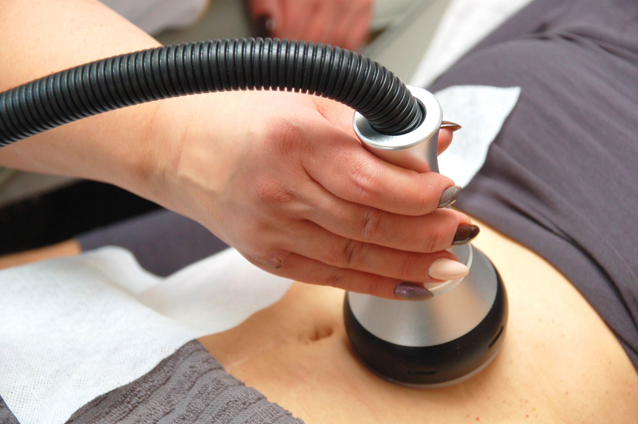 zabiegi falami radiowymi i ultradźwiękami