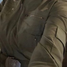 Kombinezon w stylu militarnym