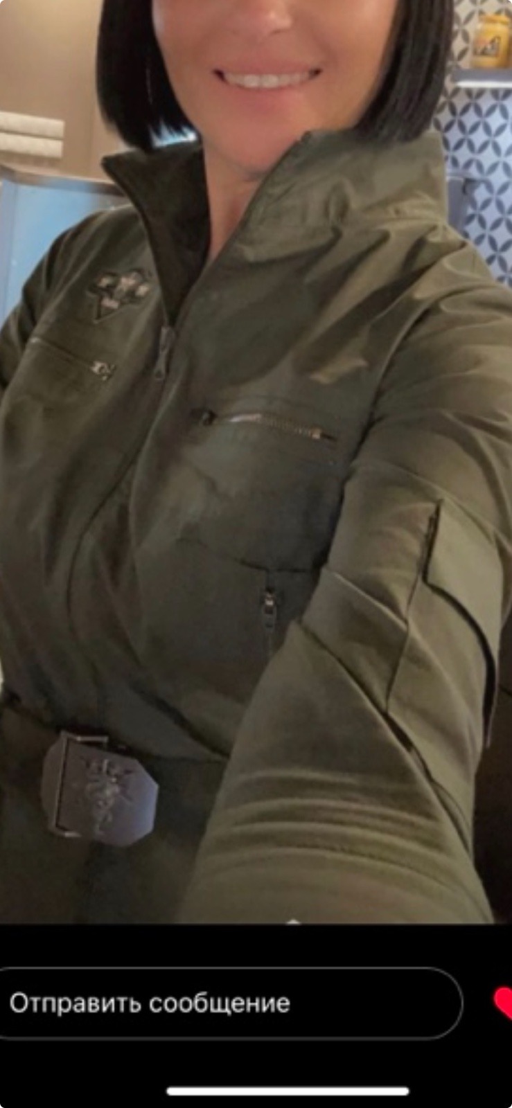 Kombinezon w stylu militarnym