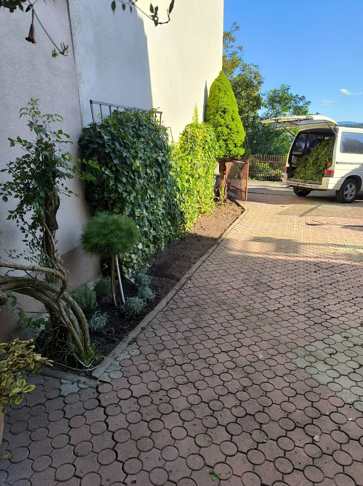 Wykonanie ogrodu od podstaw okolice Biecz województwo podkarpackie