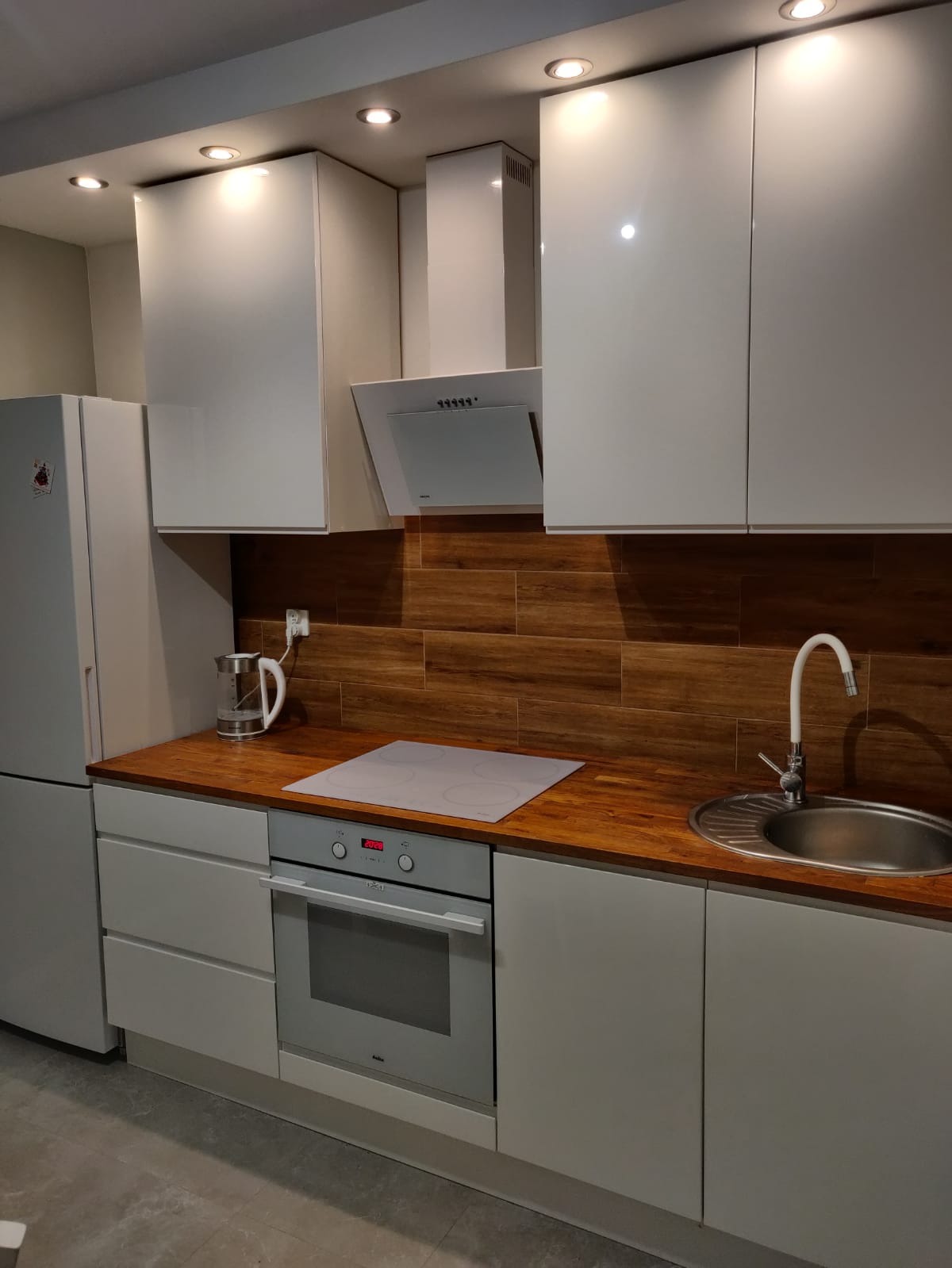 montaż składanie szafek