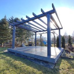 Pergola drewniana 3,5x3,5m wraz z tarasem z modrzewia. 4x4m.
Powiat Wyszkowski .