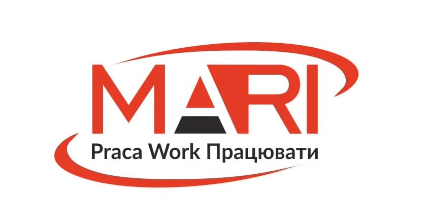 Logo firmy MARI z napisem 'Praca Work Працювати' w kolorze czerwonym i czarnym na białym tle, z graficznym elementem przypominającym łuk.