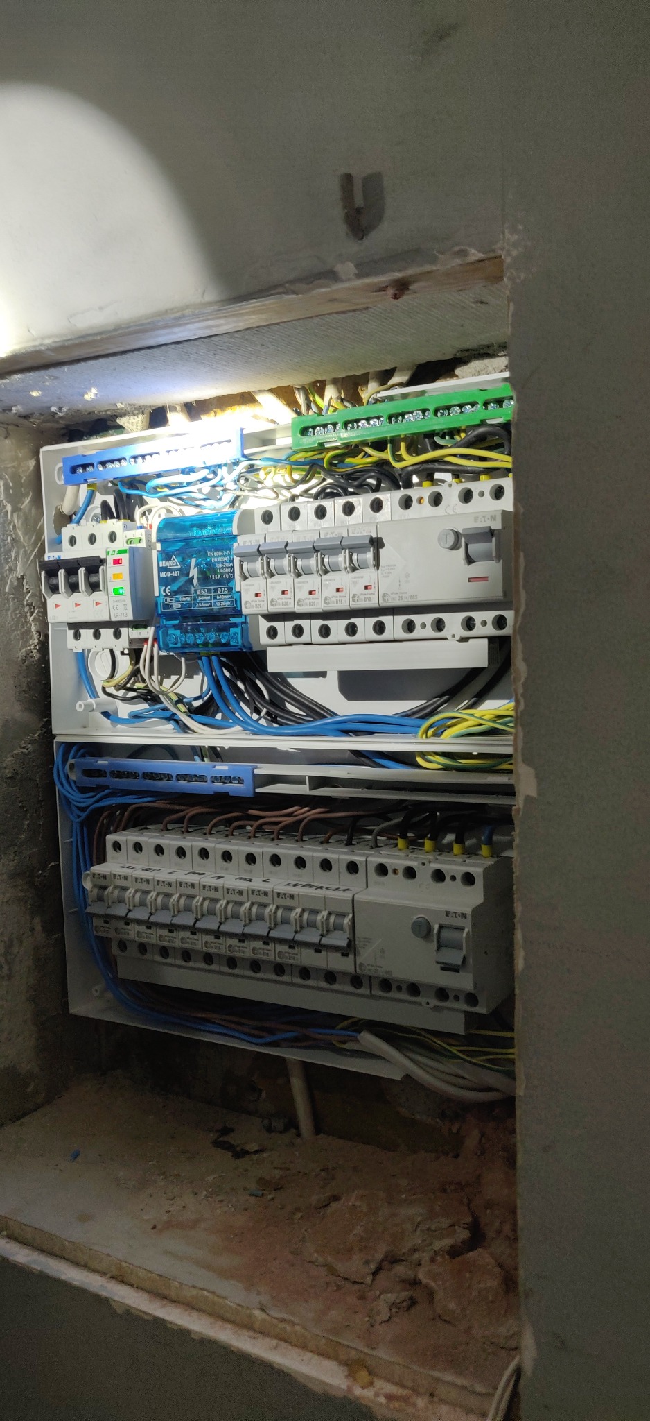 Wymiana starej rozdzielni na nową oraz nowa instalacja zasilania kuchni