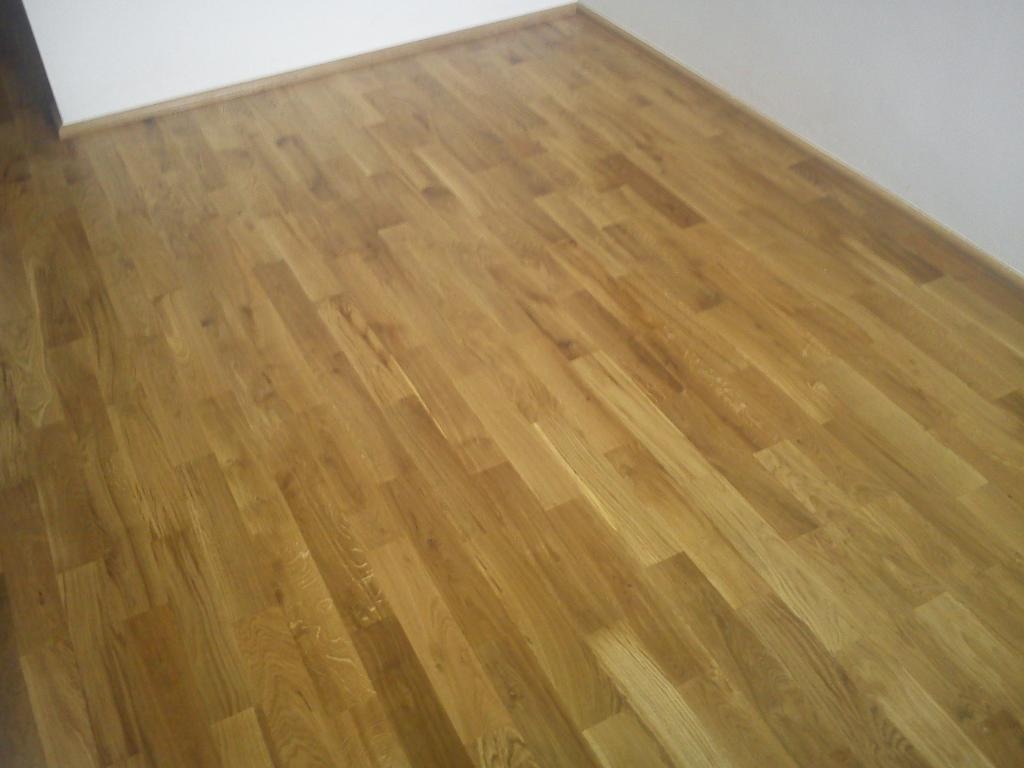 parkiet dębowy- lakier mat