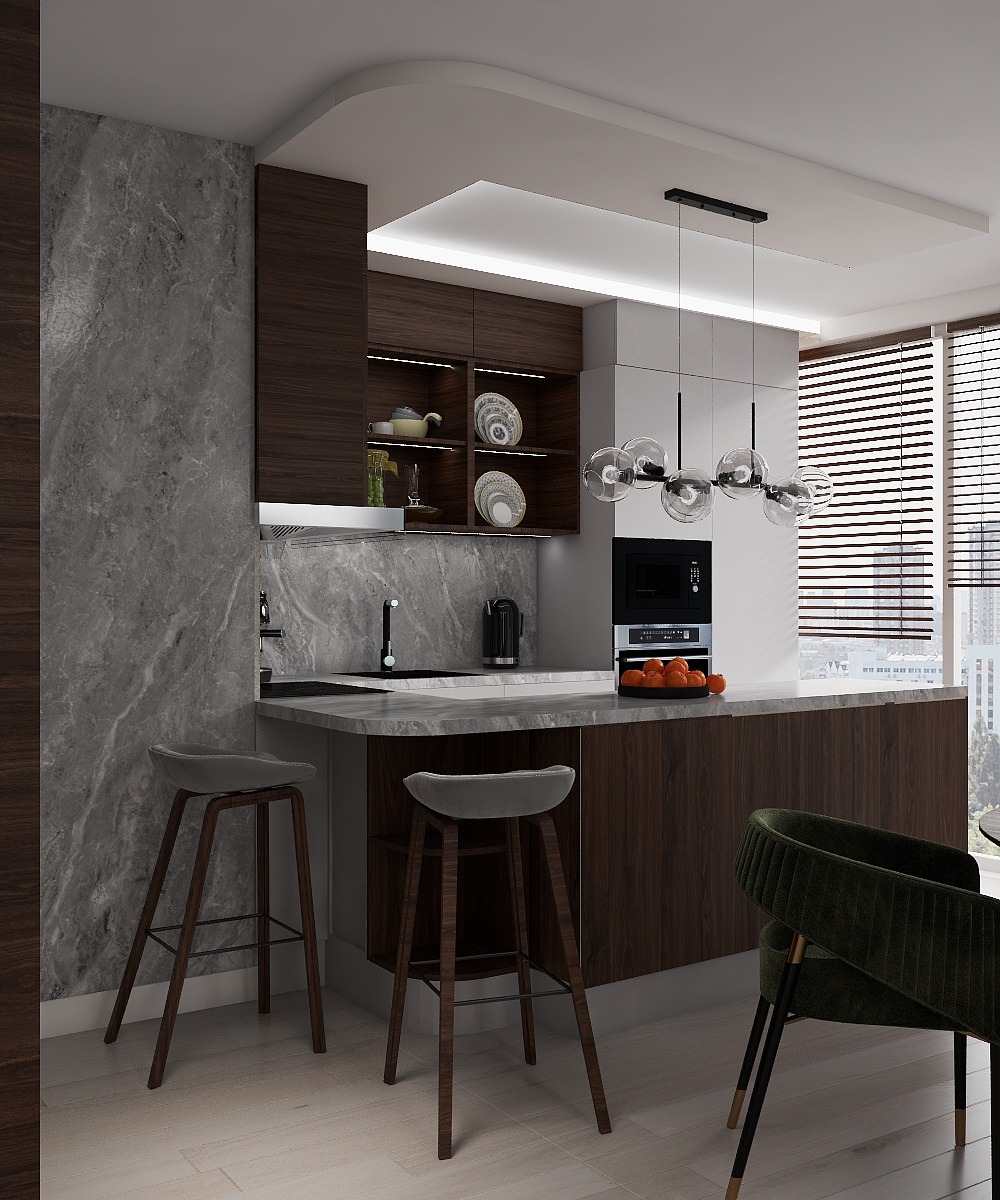 Nowoczesna kuchnia z marmurową ścianą i drewnianymi szafkami, oświetlona wiszącą lampą z kulistymi kloszami, z widokiem na miasto za oknem.