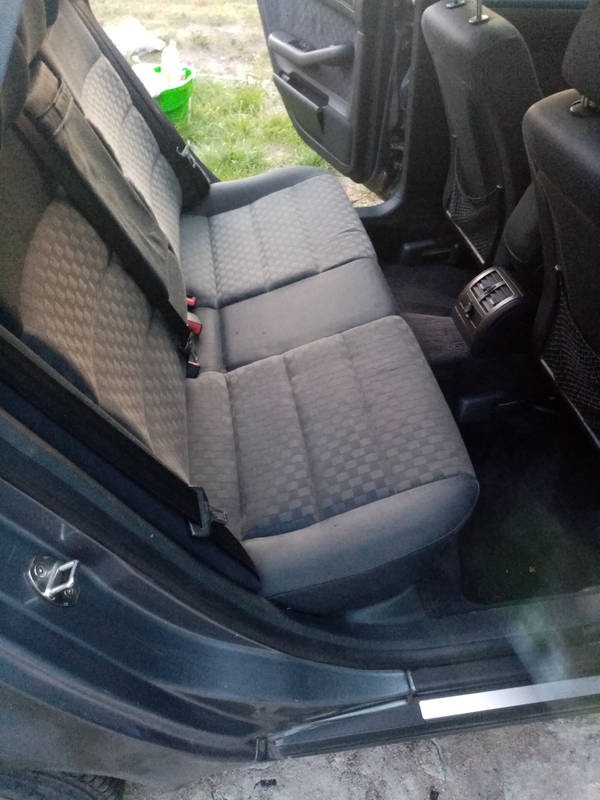 Pranie tapicerki samochodowej oraz kompleksowe czyszczenie.. Przygotowanie auta do sprzedaży.