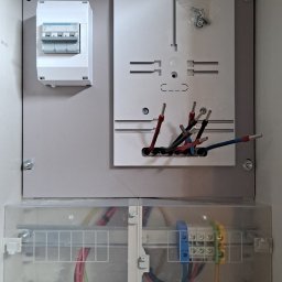 RISKEL Konrad Rajchert - Wyjątkowa Wymiana Instalacji Elektrycznej Łańcut