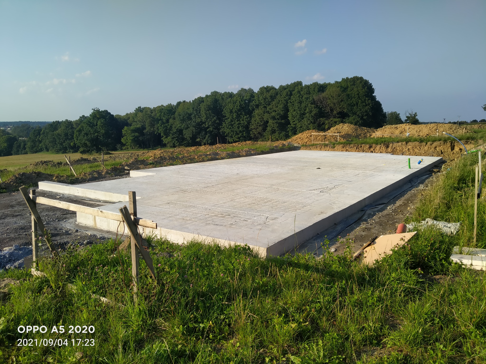 Płyta fundamentowa (220mkw) pod budynek prefabrykowany zrealizowana na ziemi cieszyńskiej.