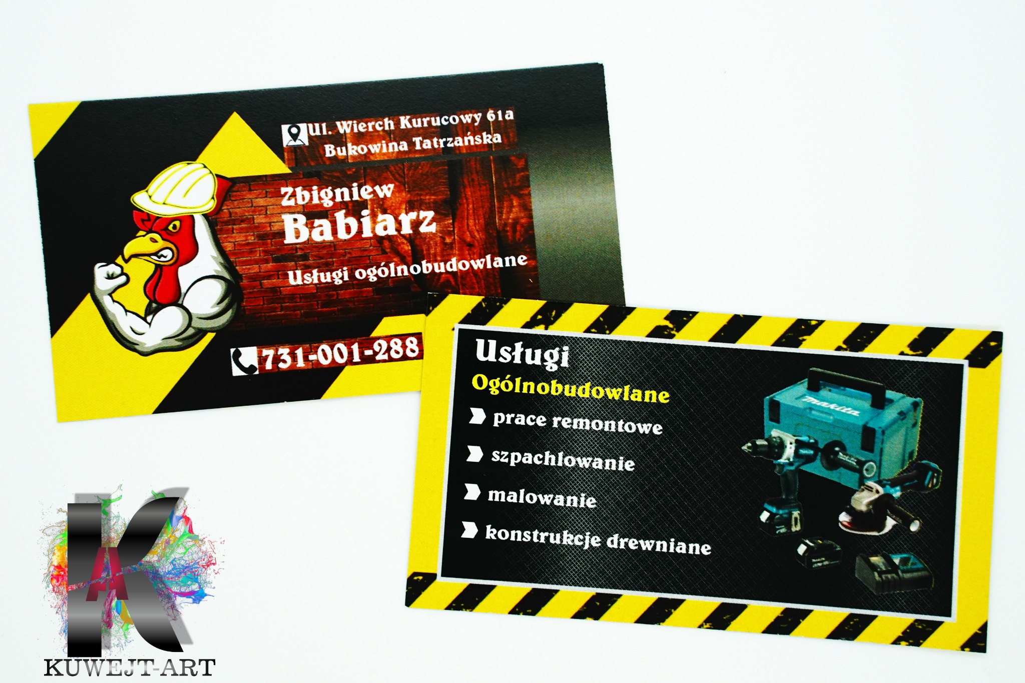 Dwie wizytówki firmy budowlanej: jedna z wizerunkiem kurczaka w kasku i numerem telefonu, druga z listą usług ogólnobudowlanych i zdjęciem narzędzi Makita.