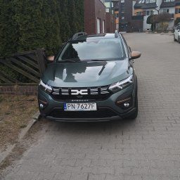 PW Kamel Jan Hadam - Dacia już dotarła do Klienta . Klient jest bardzo zadowolony.