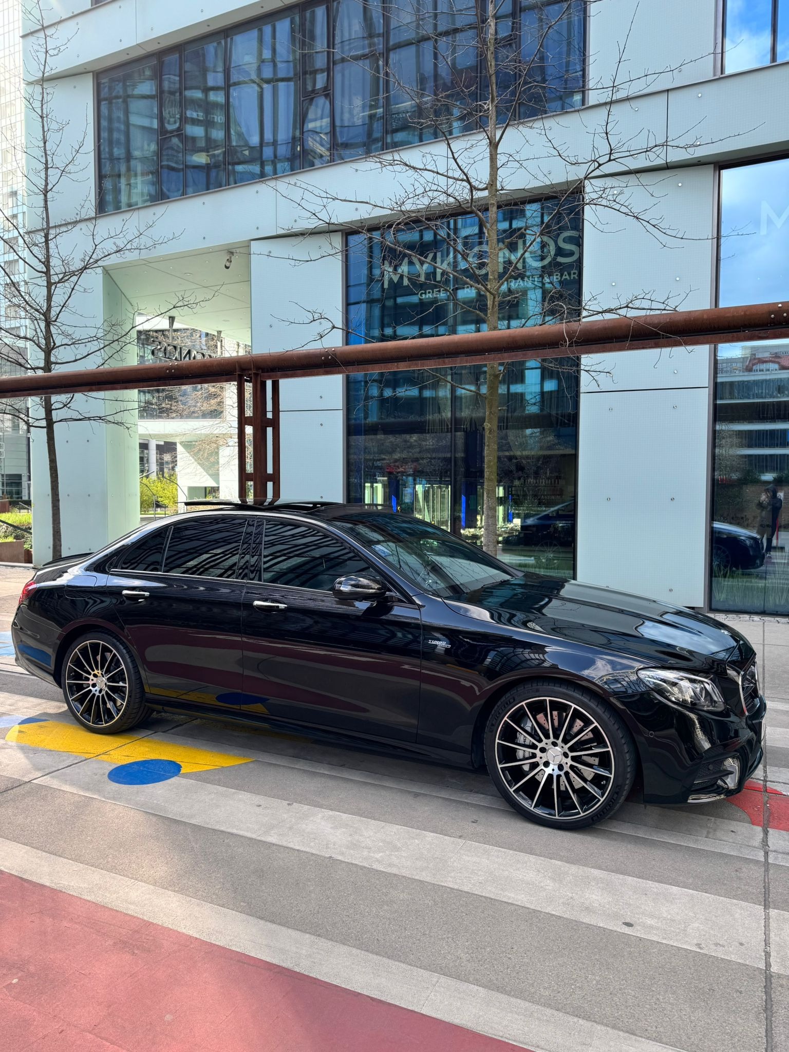 Pan Krzysztof wybrał Mercedesa E. Jest już szczęśliwym użytkownikiem. Dziękujemy