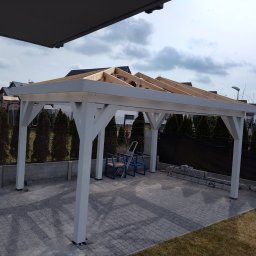 Montaż i malowanie grilla