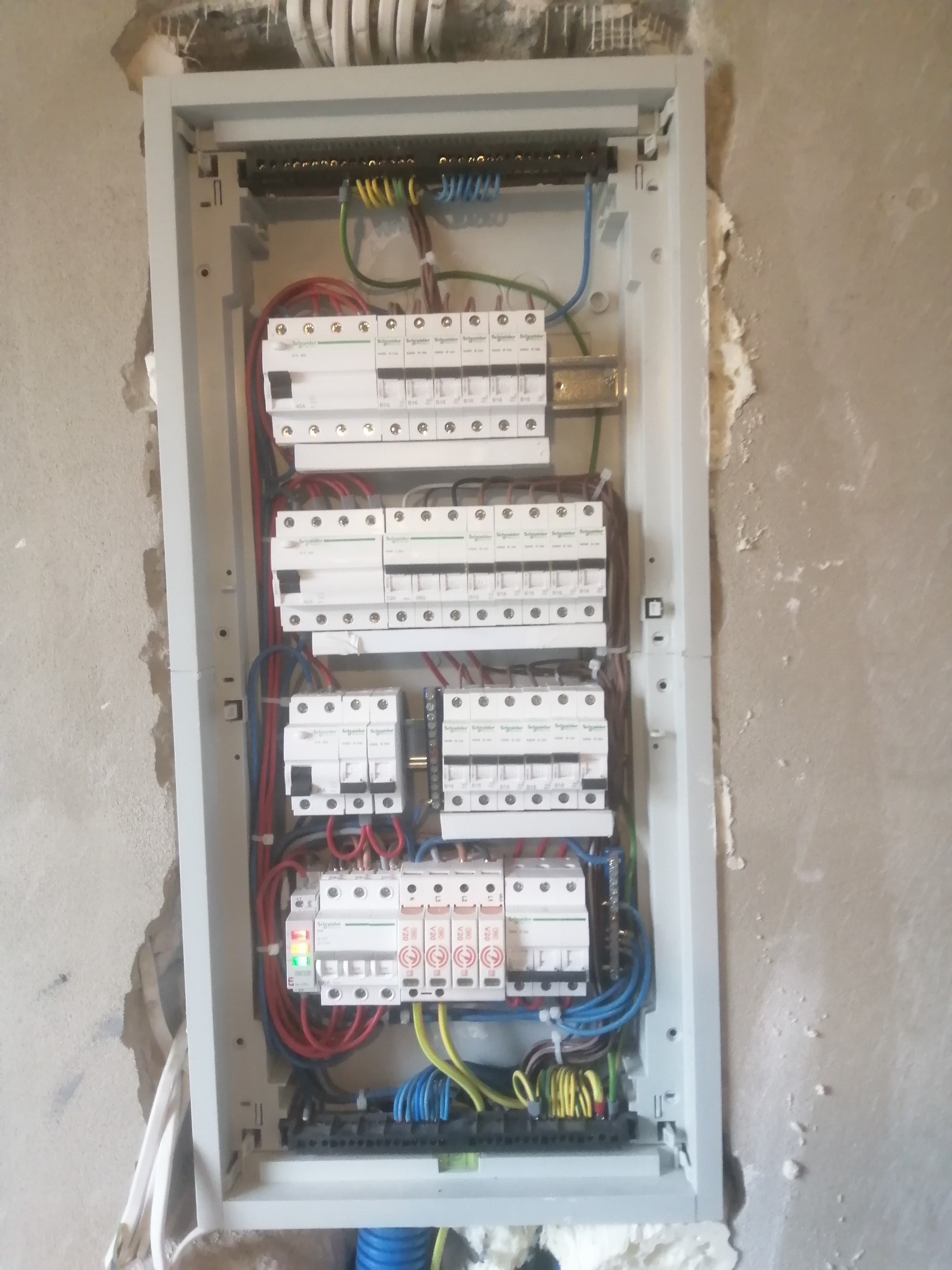 Modernizacja rozdzielnicy bezpiecznikowej cz. 2