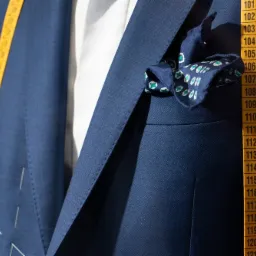 Krawiectwo męskie - Wrocław Masz problem z garniturem ? U nas na pewno znajdziesz pomoc. ✅Poprawki. ✅Przeróbki.