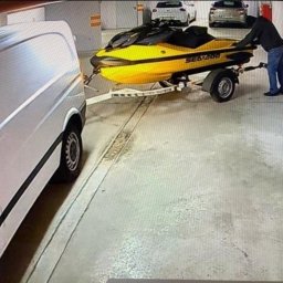 Kradzież skutera wodnego z jednego z garaży podziemnych