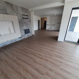 Układanie paneli Toruń 2