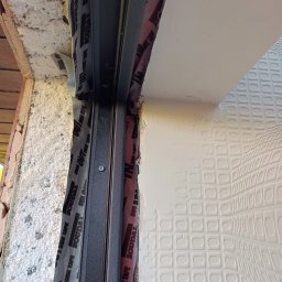 Ciepły montaż drzwi 