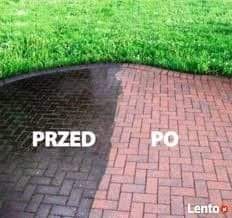 Częściowo umyta kostka brukowa: po lewej stronie brudna kostka z napisem 'PRZED', po prawej czysta kostka z napisem 'PO', widoczna trawa w tle.