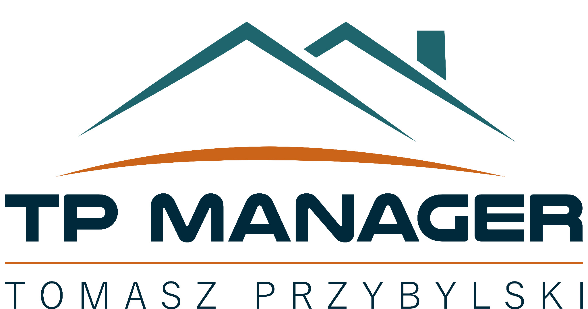 Logo firmy TP Manager Tomasza Przybylskiego z graficznym symbolem dachu w odcieniach zieleni i pomarańczową linią.