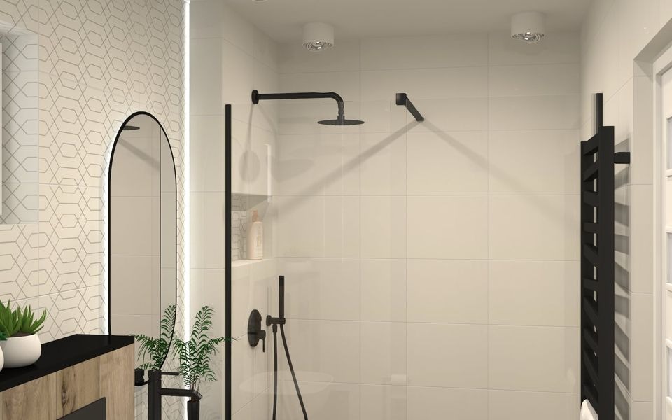 Nowoczesna łazienka z kabiną prysznicową typu walk-in, czarną armaturą, grzejnikiem drabinkowym i lustrem w kształcie łuku, uzupełniona roślinami doniczkowymi.