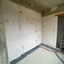 Homel Łukasz Dudziak - Rewelacyjne Instalacje w Domu Bochnia