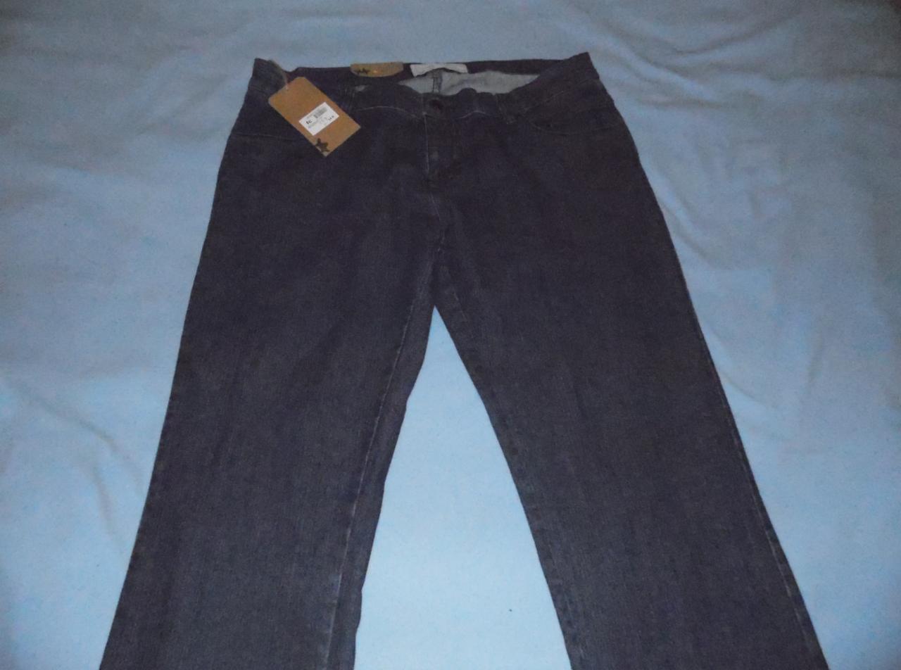 odzież sportowa Nike, Adidas, Reebok, Dunlop, inne. cream, mix, niesort.