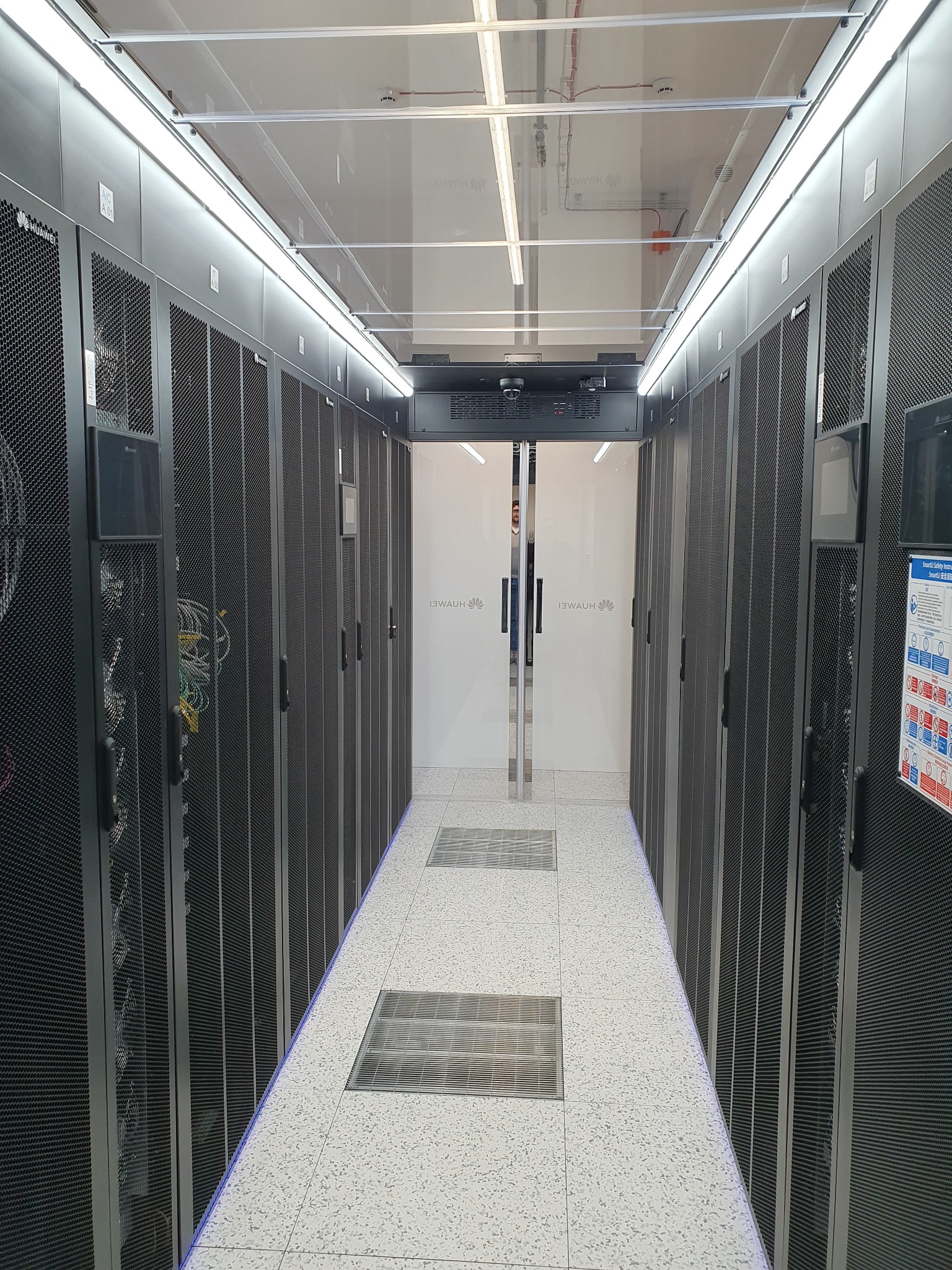 Adaptacja pomieszczeń na centrum przetwarzania danych-Politechnika Częstochowska