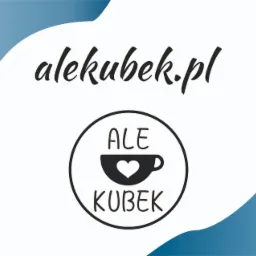 Logo firmy alekubek.pl z czarnym symbolem filiżanki z sercem w okręgu, na białym tle z abstrakcyjnymi niebieskimi plamami.