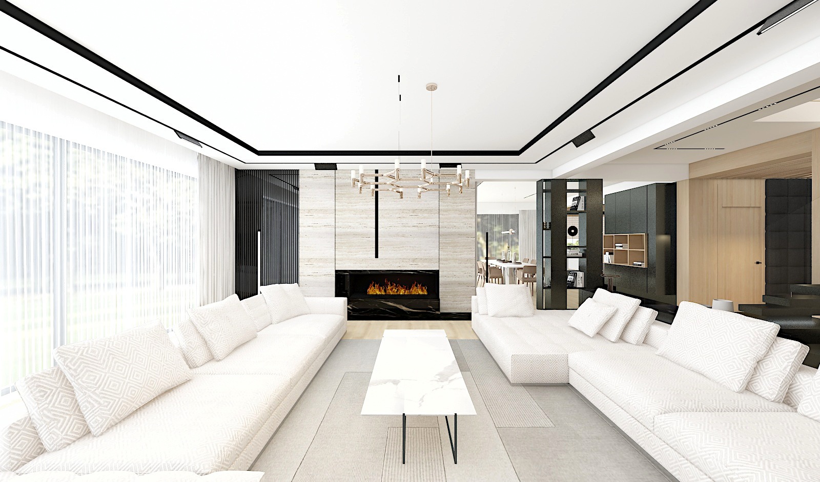 Jasne, przestronne wnętrze salonu z białymi sofami modułowymi, marmurowym kominkiem z paleniskiem, nowoczesnym żyrandolem i dużymi oknami z delikatnymi zasłonami.