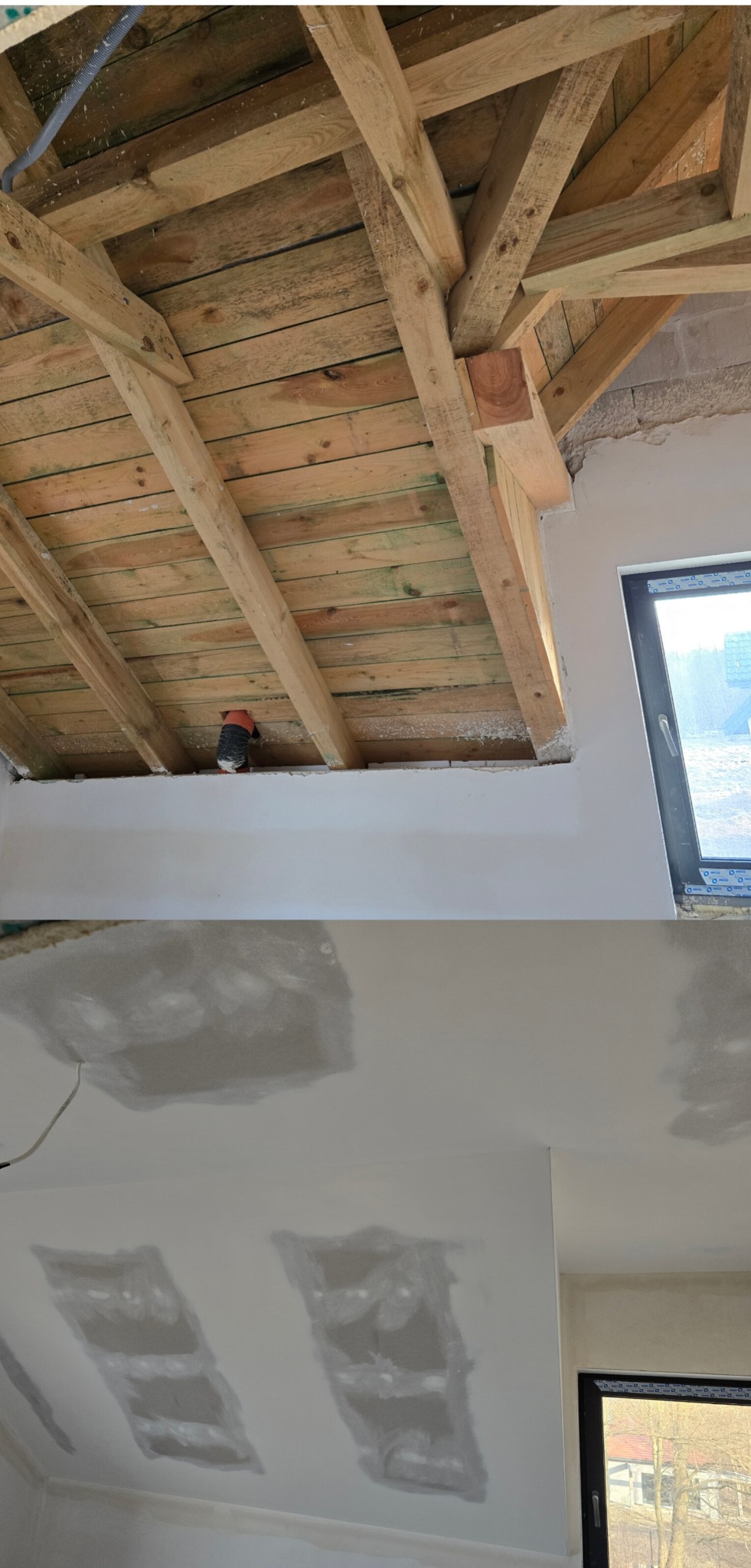 Poddasze w trakcie prac wykończeniowych: drewniana konstrukcja dachu, fragment okna, ściany i sufit połatane gładzią szpachlową, widoczne ślady po wkrętach.