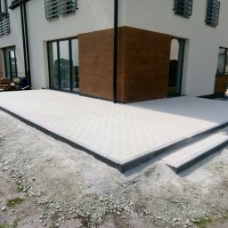 BRUKER - Taras z kostki betonowej deco; Krzyków k. Wrocławia