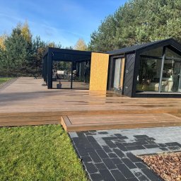 GoldenWood ANGELIKA DOLEGA - Przed domem Radom