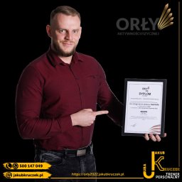 Jakub Kruczek Trener Personalny Lublin laureat konkursu Orły 2022 dyplom
