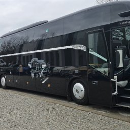 Autobusy do 65 miejsc siedzących, komfortowo i bezpiecznie!