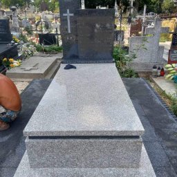 Nagrobki Komarów-Osada 2