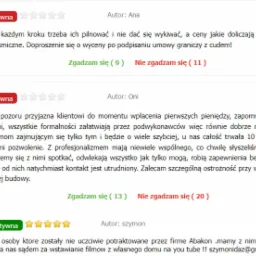 Zrzut ekranu z negatywnymi i pozytywnymi opiniami o firmie Abakon, z komentarzami użytkowników i ocenami gwiazdkowymi.