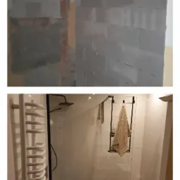 Dwa ujęcia: surowe ściany z bloczków betonu komórkowego w trakcie budowy oraz wykończona łazienka z kabiną prysznicową, grzejnikiem drabinkowym i toaletą.