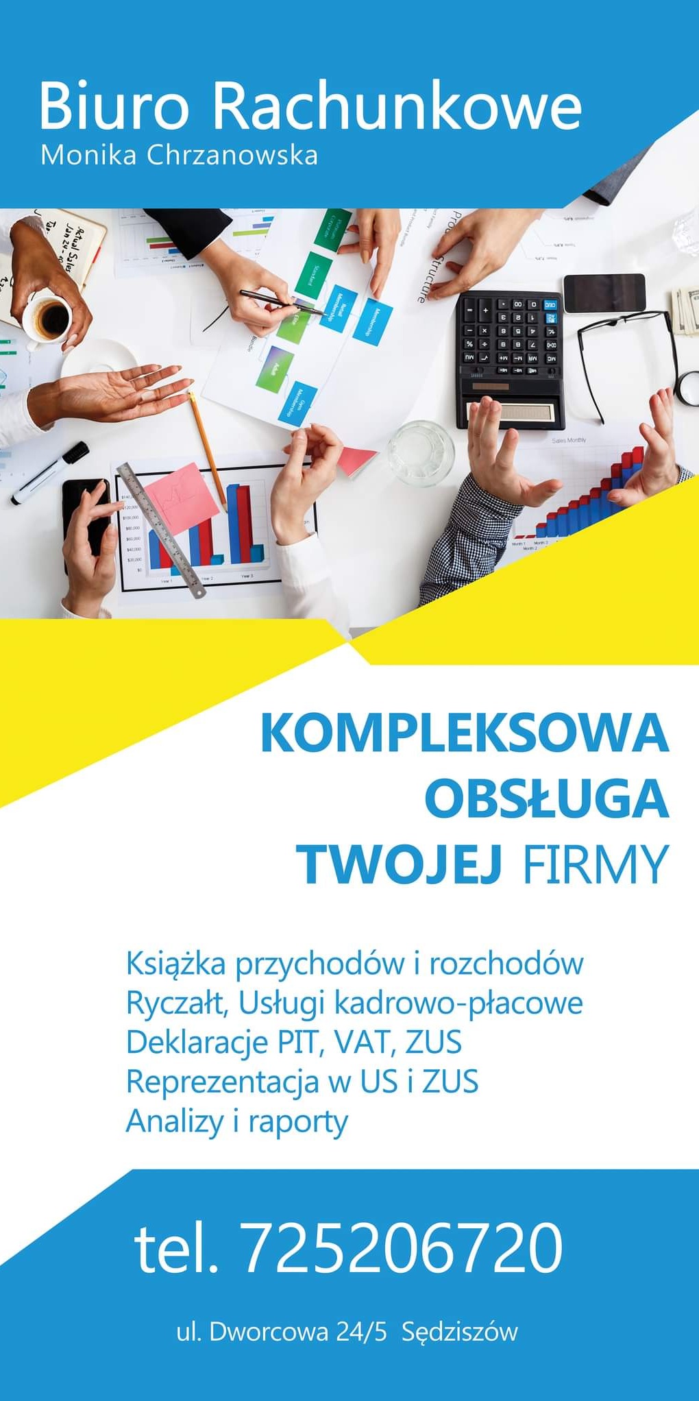 Zespół analizuje dane finansowe na biurku z wykresem słupkowym, kalkulatorem, okularami i filiżanką kawy, nad całością baner reklamowy Biura Rachunkowego.